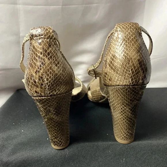 RIALTO WO SIZE 9.5 BROWN SNAKESKIN-ANKLE STRAP 4” THICK  HEEL OPEN TOE SHOE - Picture 8 of 13